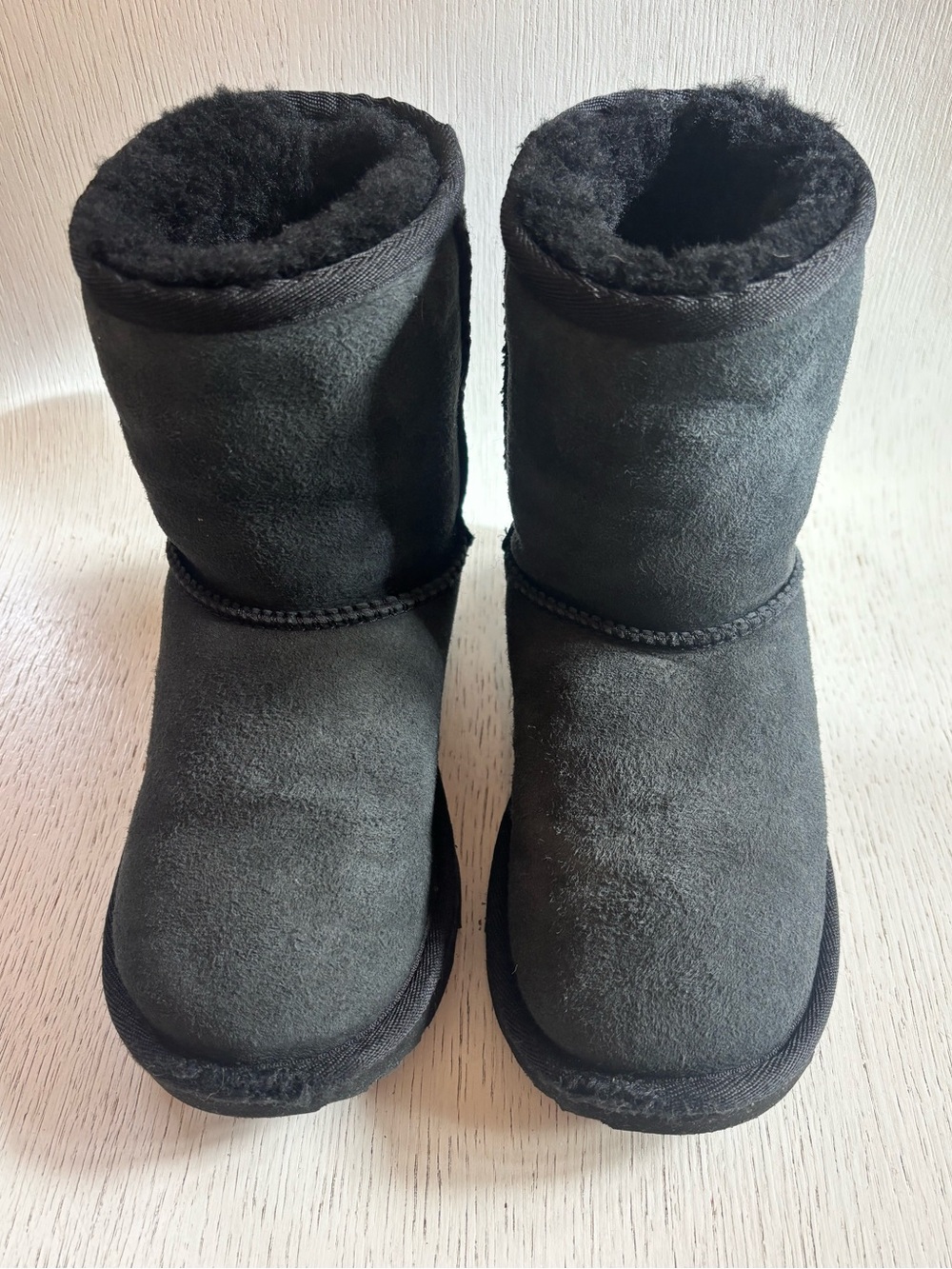 UGG black shearling boots kids size 1 great condition